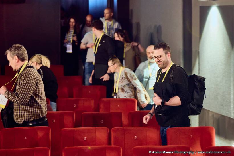 Menschen im Kino CMI Kino Event Bern